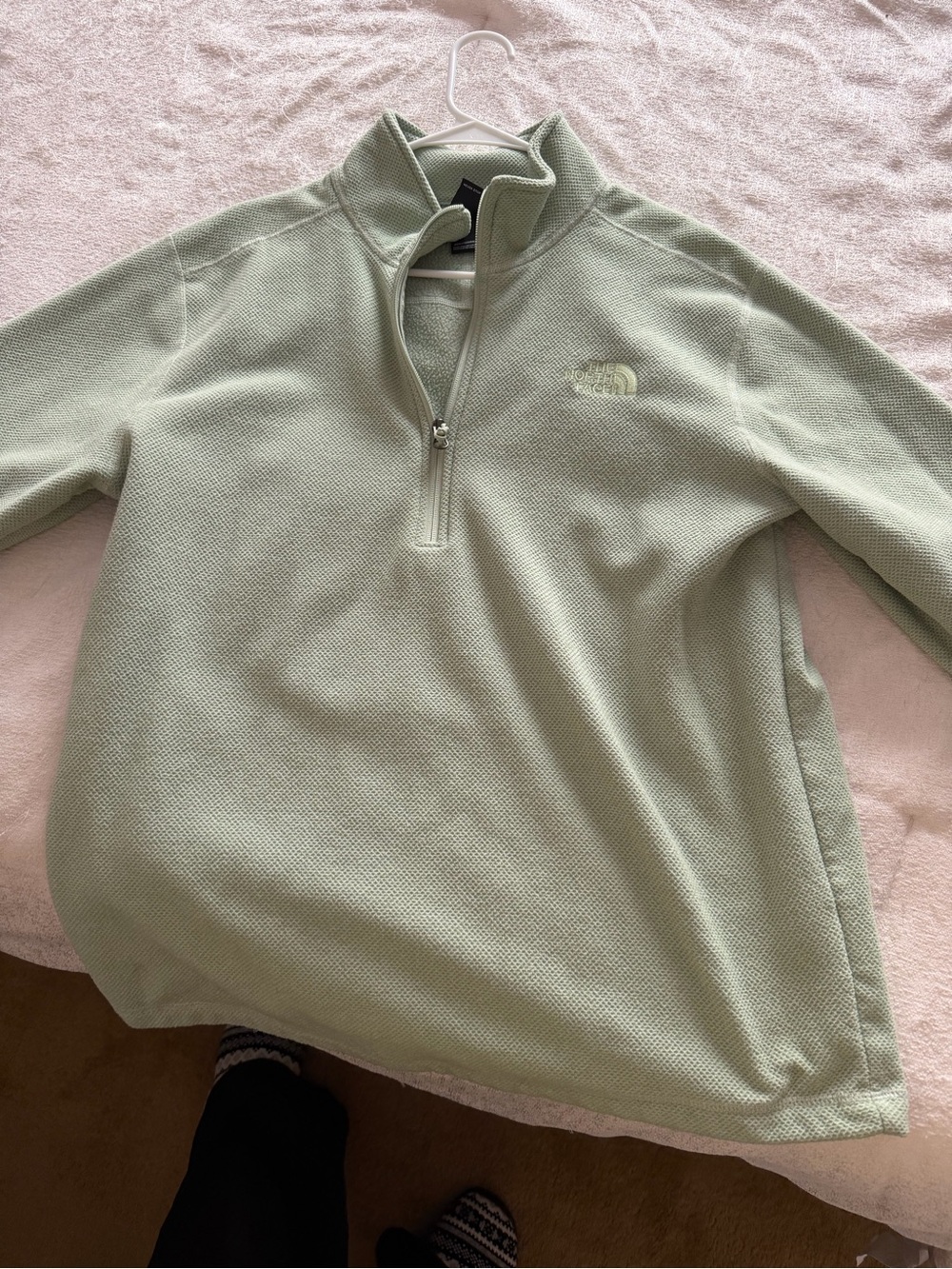 The North Face Men's Pale Mint Quarter-Zip Pullover